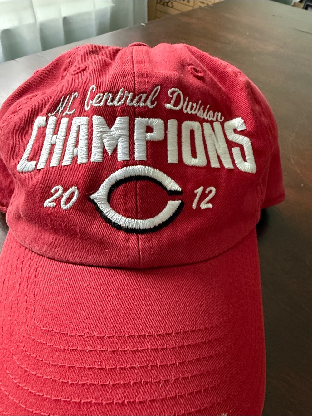Cincinnati Reds NL Central Champions Baseball Cap - 2012